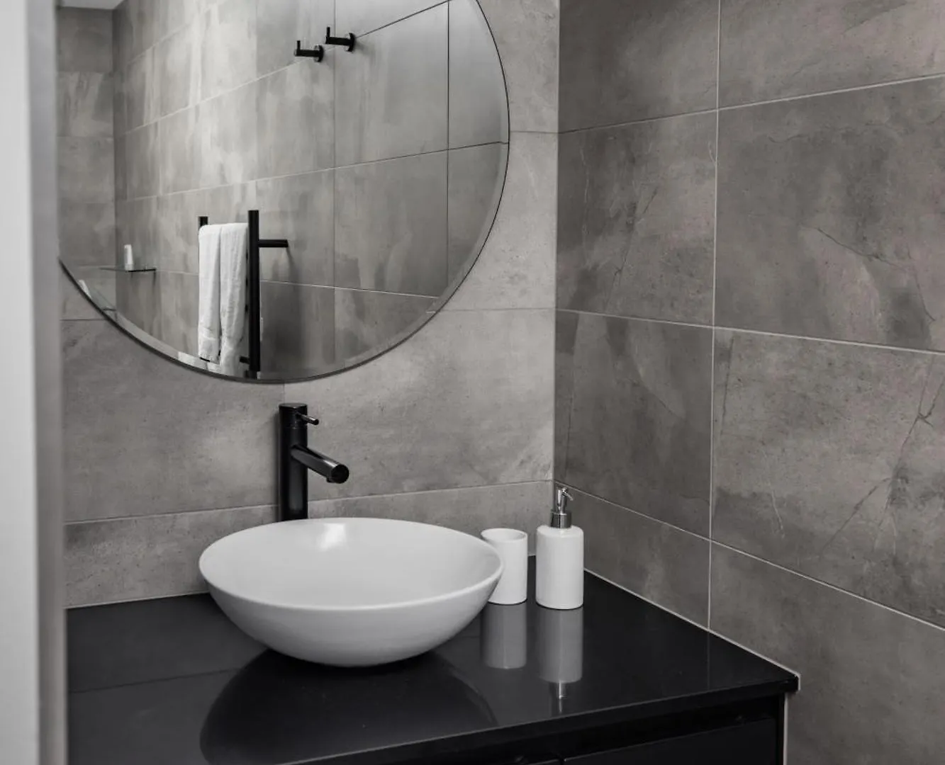 Sanctum Boutique Apartments Hobart